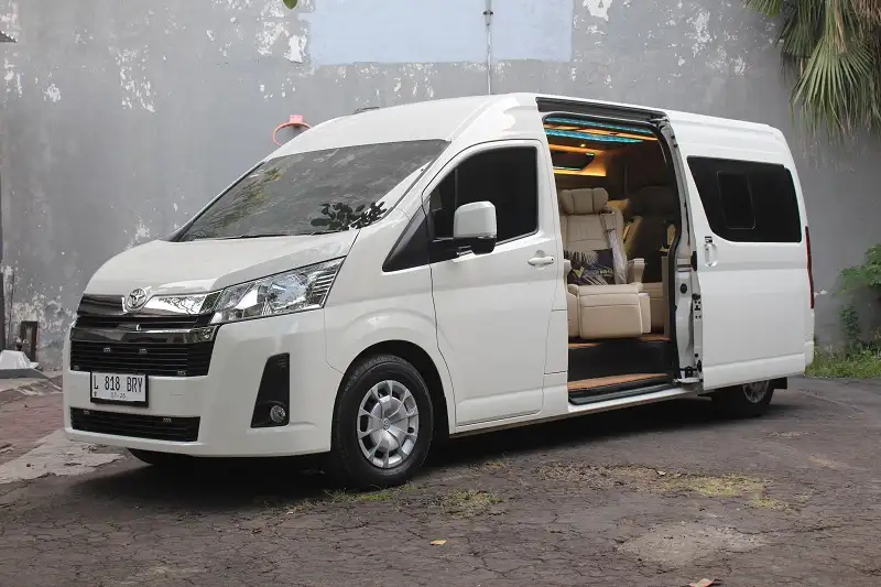 Keunggulan Sewa Hiace Bandung Dibanding Mobil Lain
