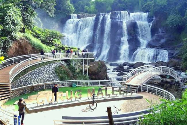 Curug Malela: Keindahan Tersembunyi di Tengah Hutan Jawa Barat
