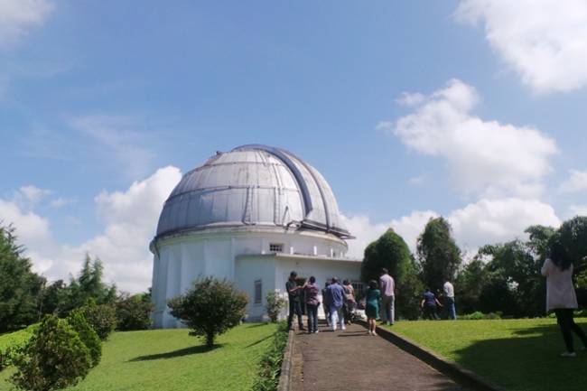 Bosscha Observatory: Melihat Bintang dan Planet di Langit Bandung