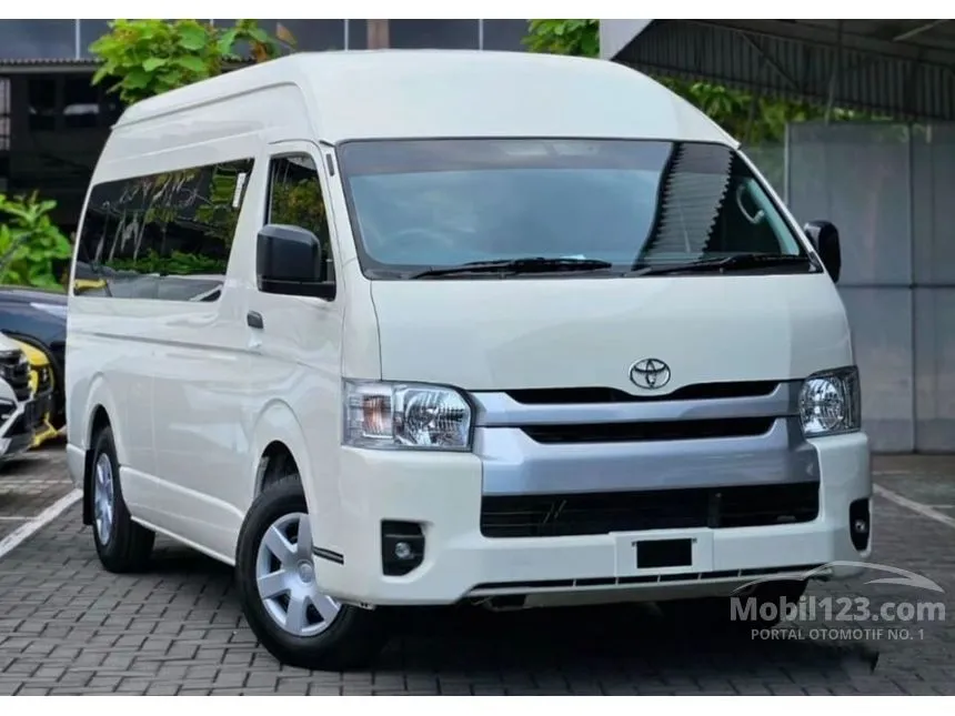 Liburan ke Farm House Bandung Jadi Mudah dengan Sewa Hiace Bandung