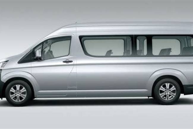 Sewa Hiace Bandung, Perjalanan Aman, Nyaman, dan Hemat