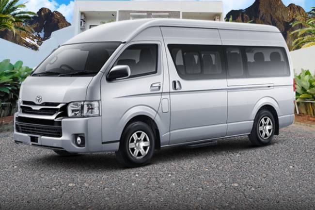 Kenapa Sewa Hiace di Bandung? Ini Keuntungannya!