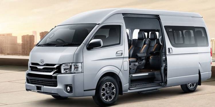 Berinvestasi dengan Toyota Hiace: Mengapa Ini Pilihan yang Cerdas?