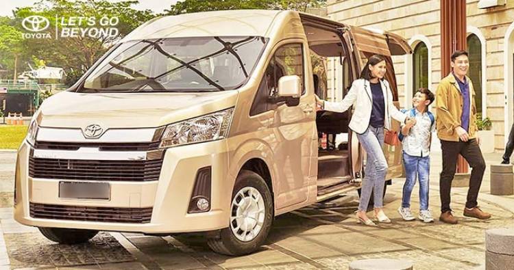 Wisata Sehari ke Braga dan Alun-Alun Bandung dengan Hiace